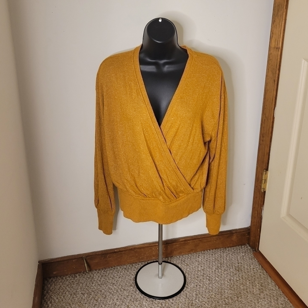 𝅺ANTHROPOLOGIE Women's Overlap V-Neck Top - Size (S) - Excellent Condition